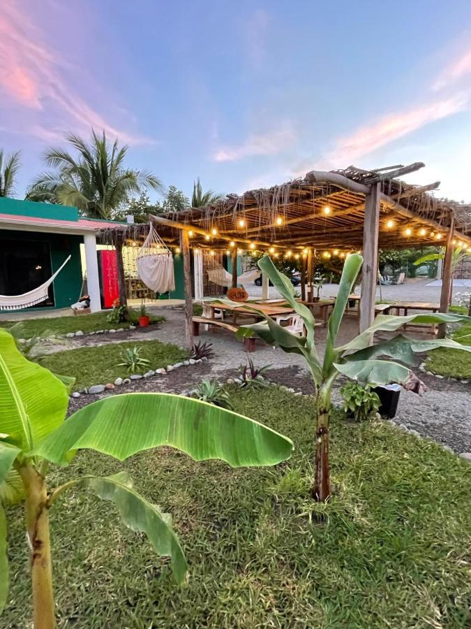 Hostel Flakos Barra de Potosi المظهر الخارجي الصورة